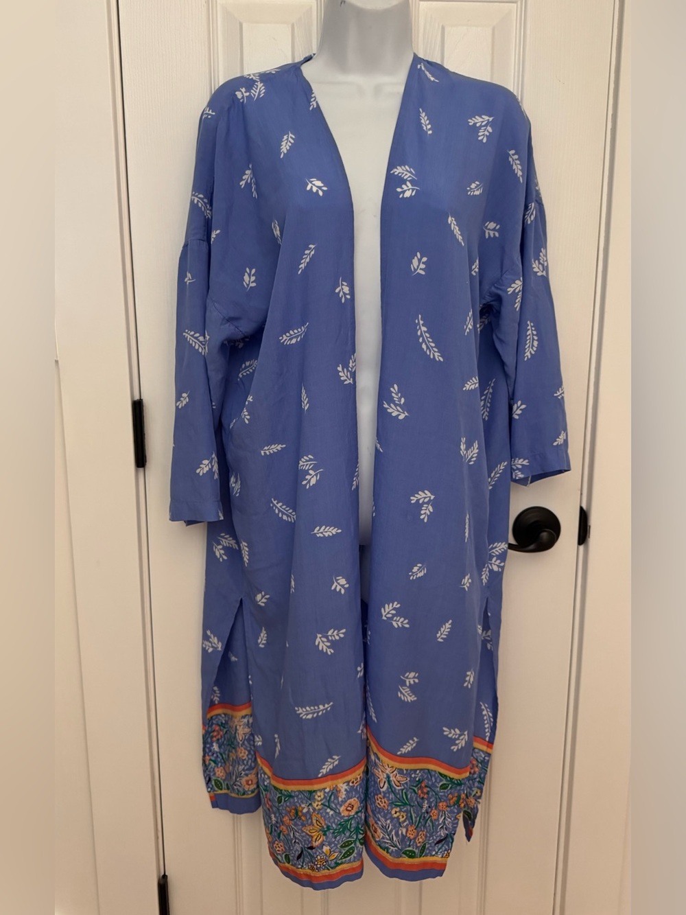 LOFT Blue Floral Border Kimono Robe